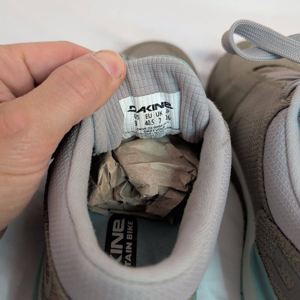 Dakine Women's Terra Khaki Drift Vent Mountain Bike Shoes - Picture 8 of 9